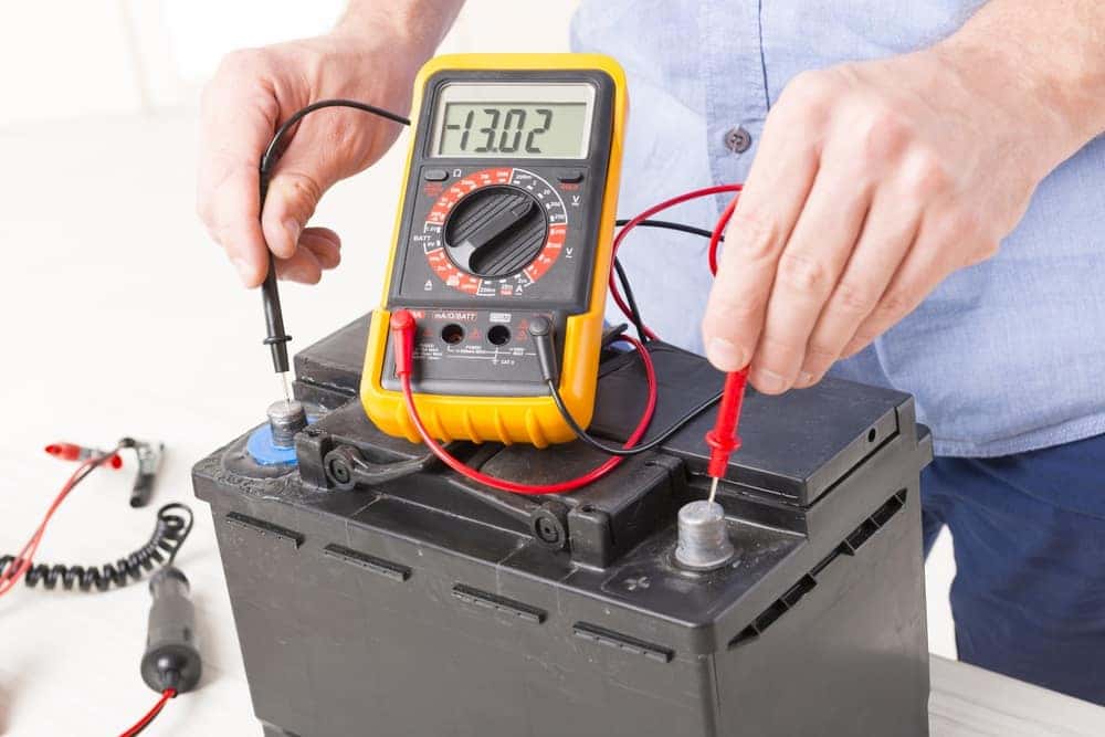 Voltage reader