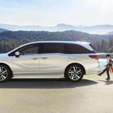 2019 Honda Odyssey Side