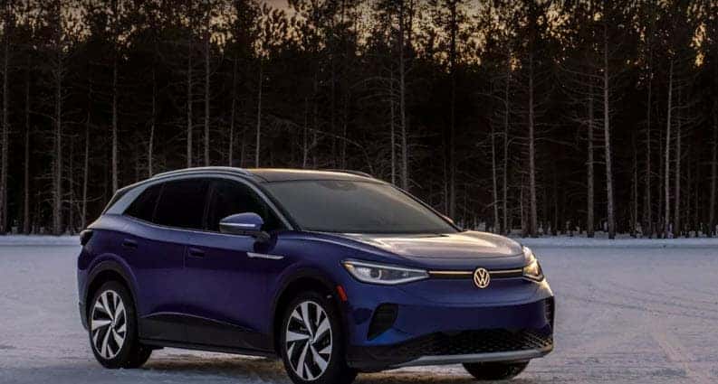 volkswagen driving on snowy winter roads in illinois