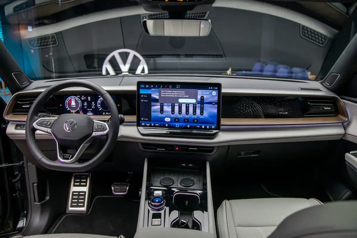 2027 Volkswagen Atlas interior front row