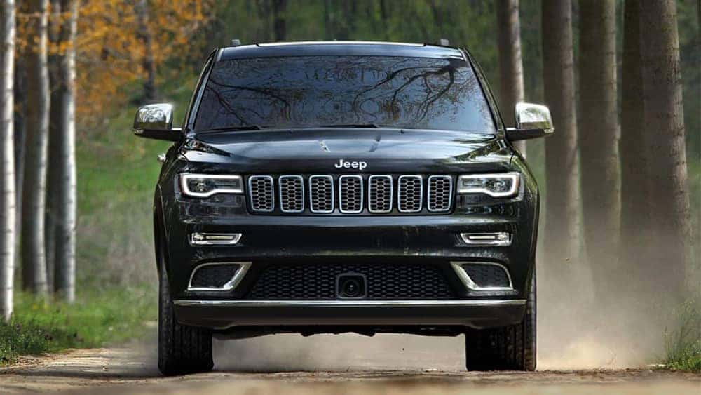 2019 Jeep Grand Cherokee front view