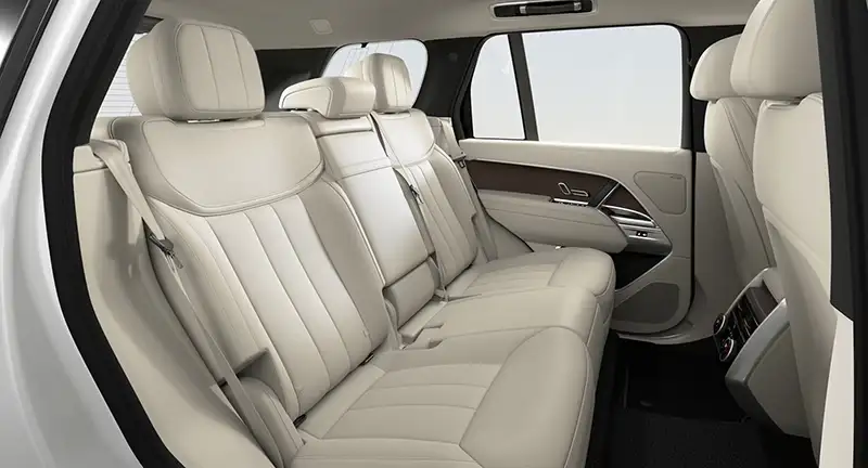 Range Rover Perlino perforated Windsor leather