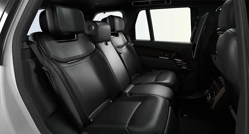 Range Rover SV Ebony Near-Aniline leather front and Ebony Semi-Aniline leather rear seats with Ebony interior