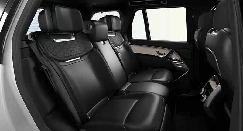 Range Rover SV Ebony Semi-Aniline Leather