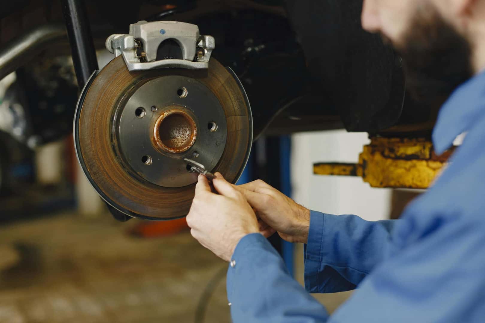 Servicing Brakes