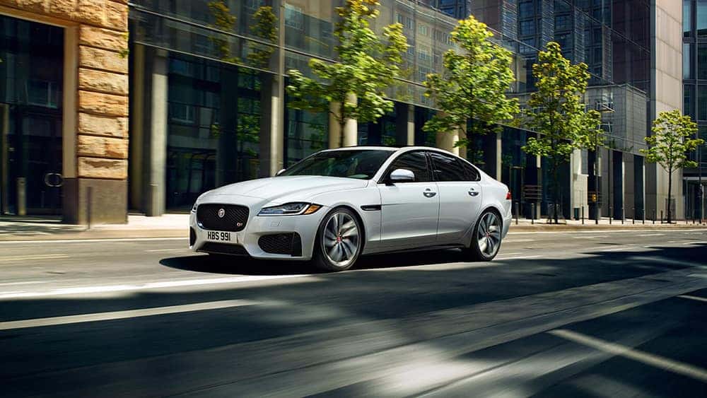 2019-jaguar-xf-luxury-sedan-exterior-front-side-view
