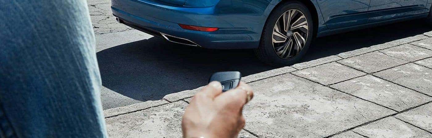 How To Replace a Battery in a Car Key Fob 