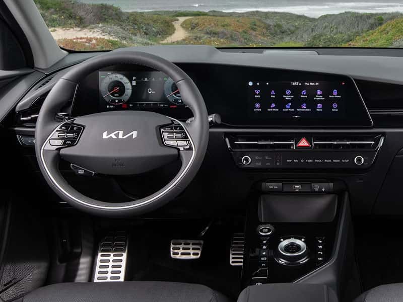 New 2023 Kia Niro Hybrid interior features and design