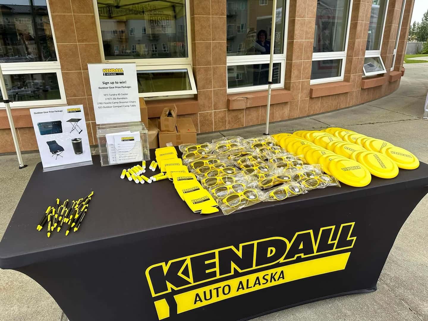 Kendall Joins USO Food Trailer Ribbon Cutting at JBER Kendall Auto Alaska