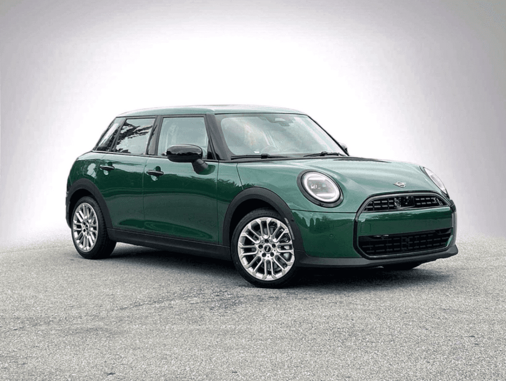 2025 MINI Cooper S Hardtop 4 Door Signature Plus