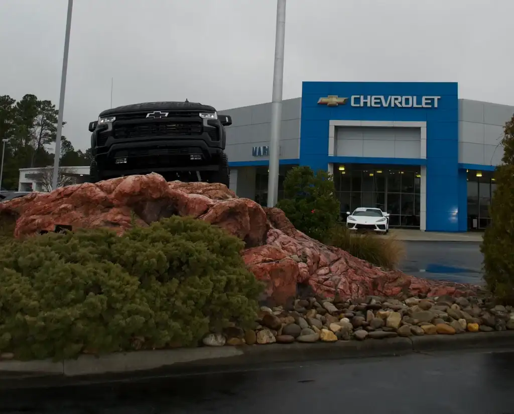Marine Chevrolet Dealership