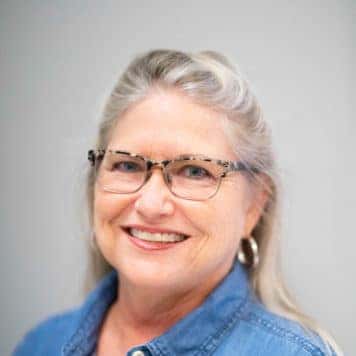 Lesa Warren