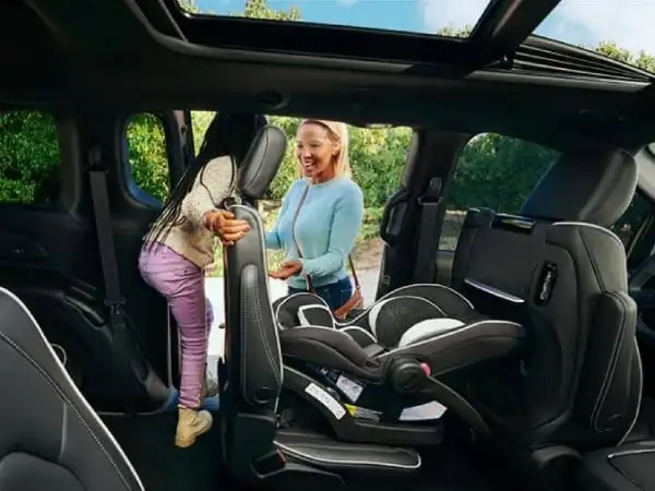  Chrysler Pacifica Seats