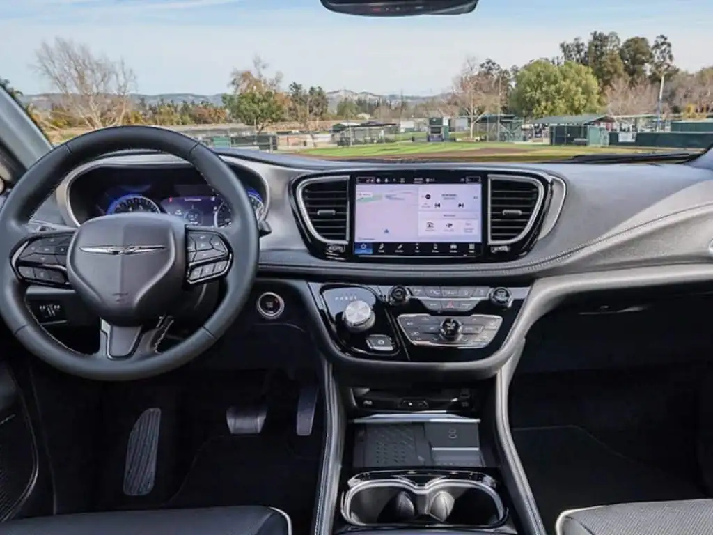 2026 Chrysler Pacifica Hybrid Dashboard