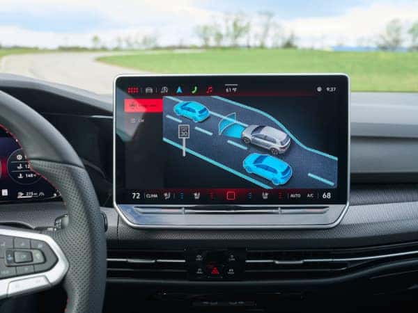 2025-VW-GOLF-GTI. LANE ASSIST