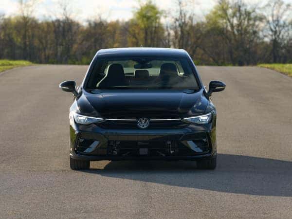 2025-VW-GOLR-exterior