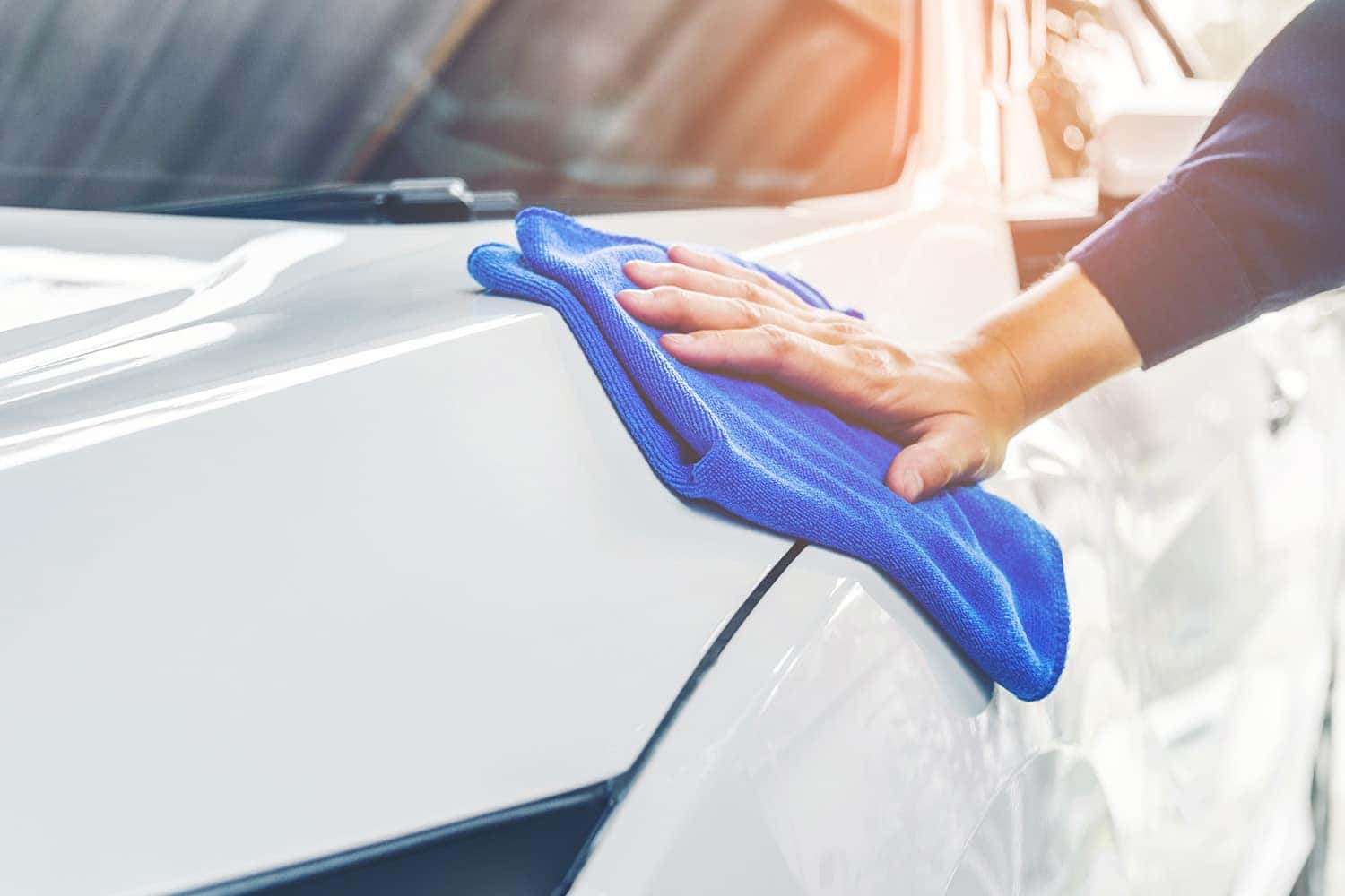 cleaning exterior of vehicle