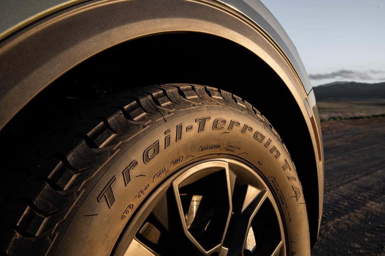 2025 kia sportage tires