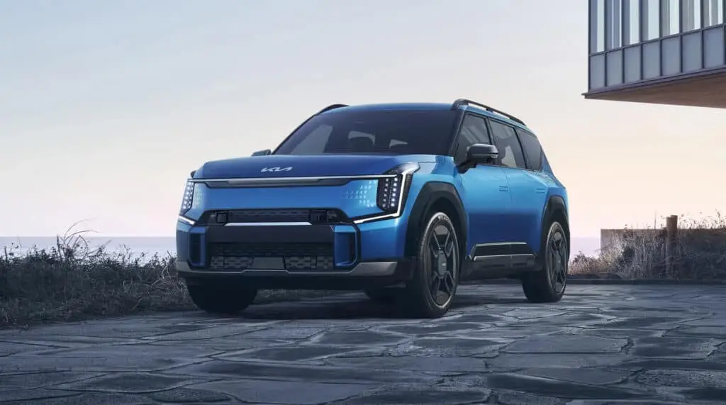 Differences Between The 2024 Kia EV9 and 2024 Kia Telluride