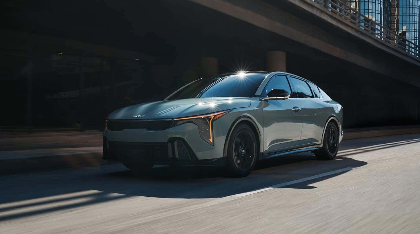 Comparison: 2025 Kia K4 vs 2025 Kia K5