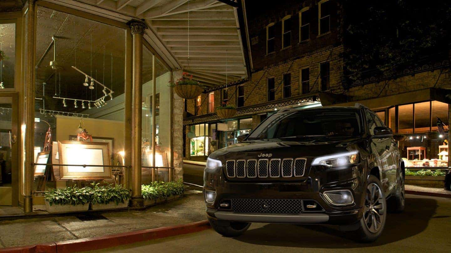 Buy, Lease, or Finance the 2020 Jeep Cherokee near Huntington Station NY