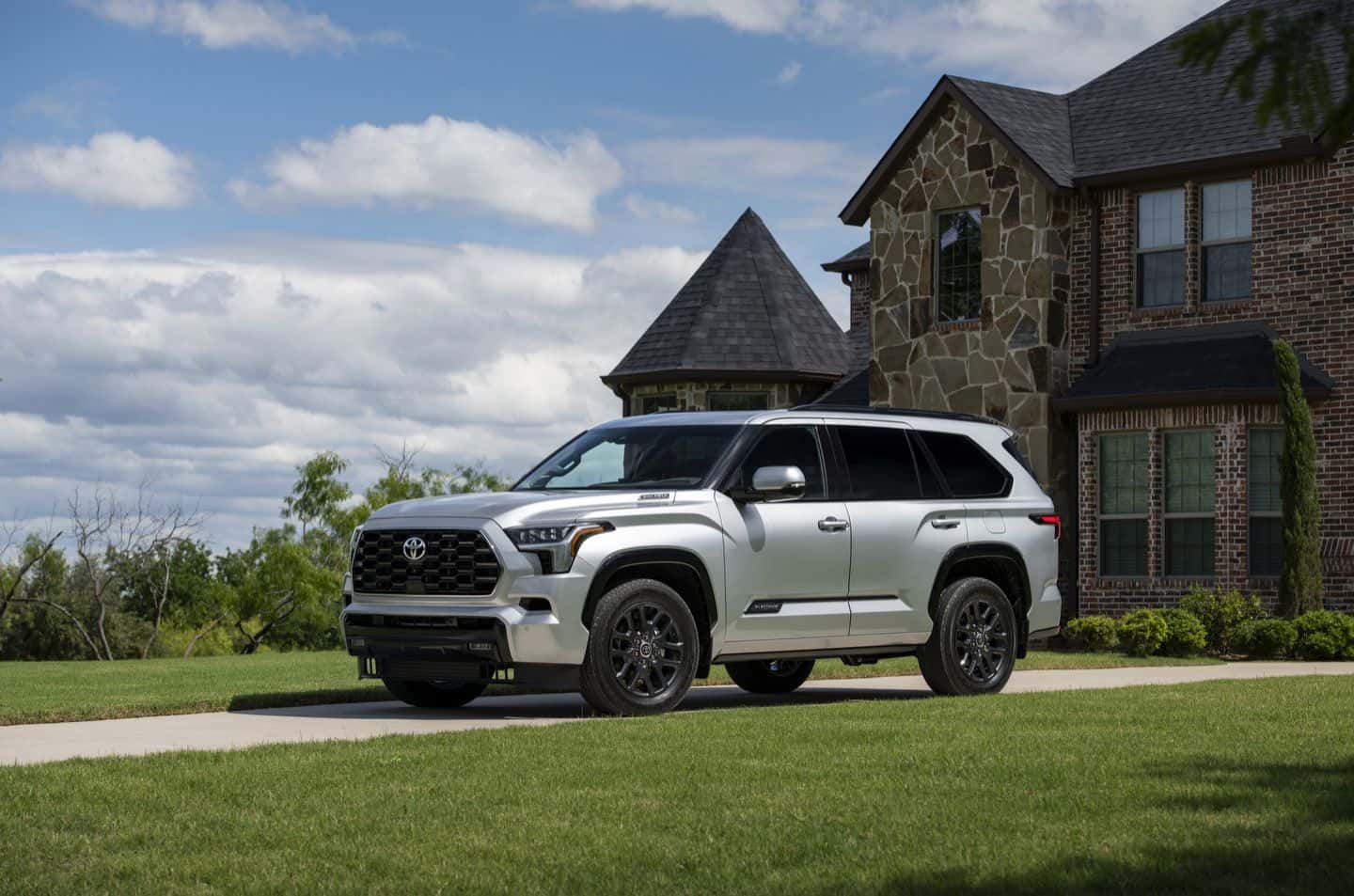 toyota-sequoia