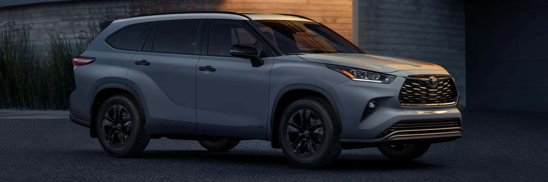 2025 Toyota Nightshade Edition - Slideshow 1