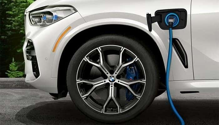 Bmw x5 2021 plug store in hybrid