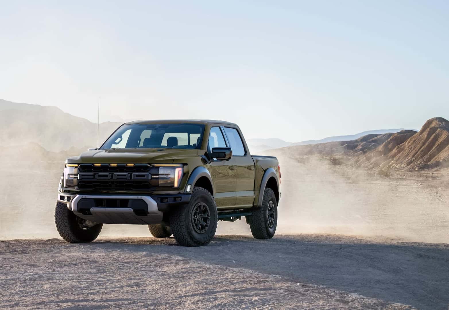 Ford F-150 Raptor R off-road supporting image