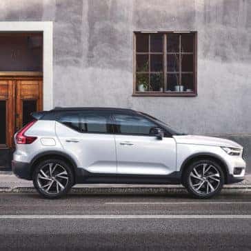 2020 Volvo XC40 White