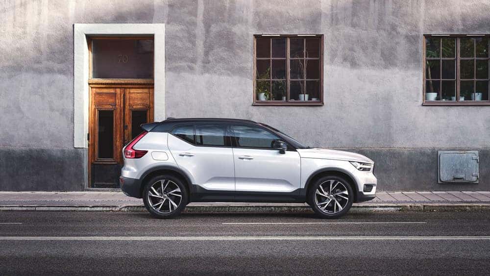 2020 Volvo XC40 White