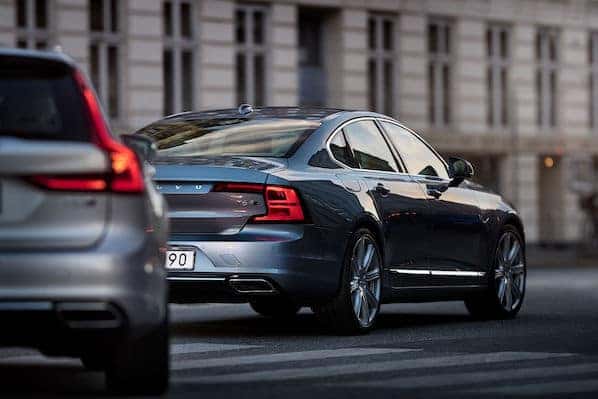 CA-Volvo-v90-1