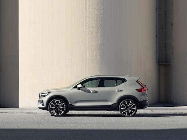2023 Volvo XC40