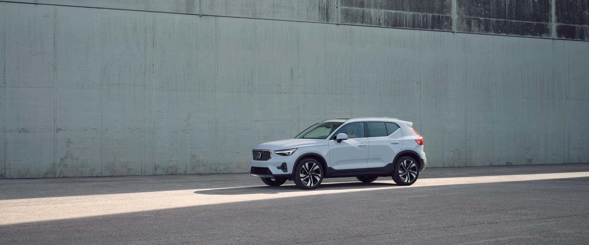 2025 Volvo XC40 in Waterloo