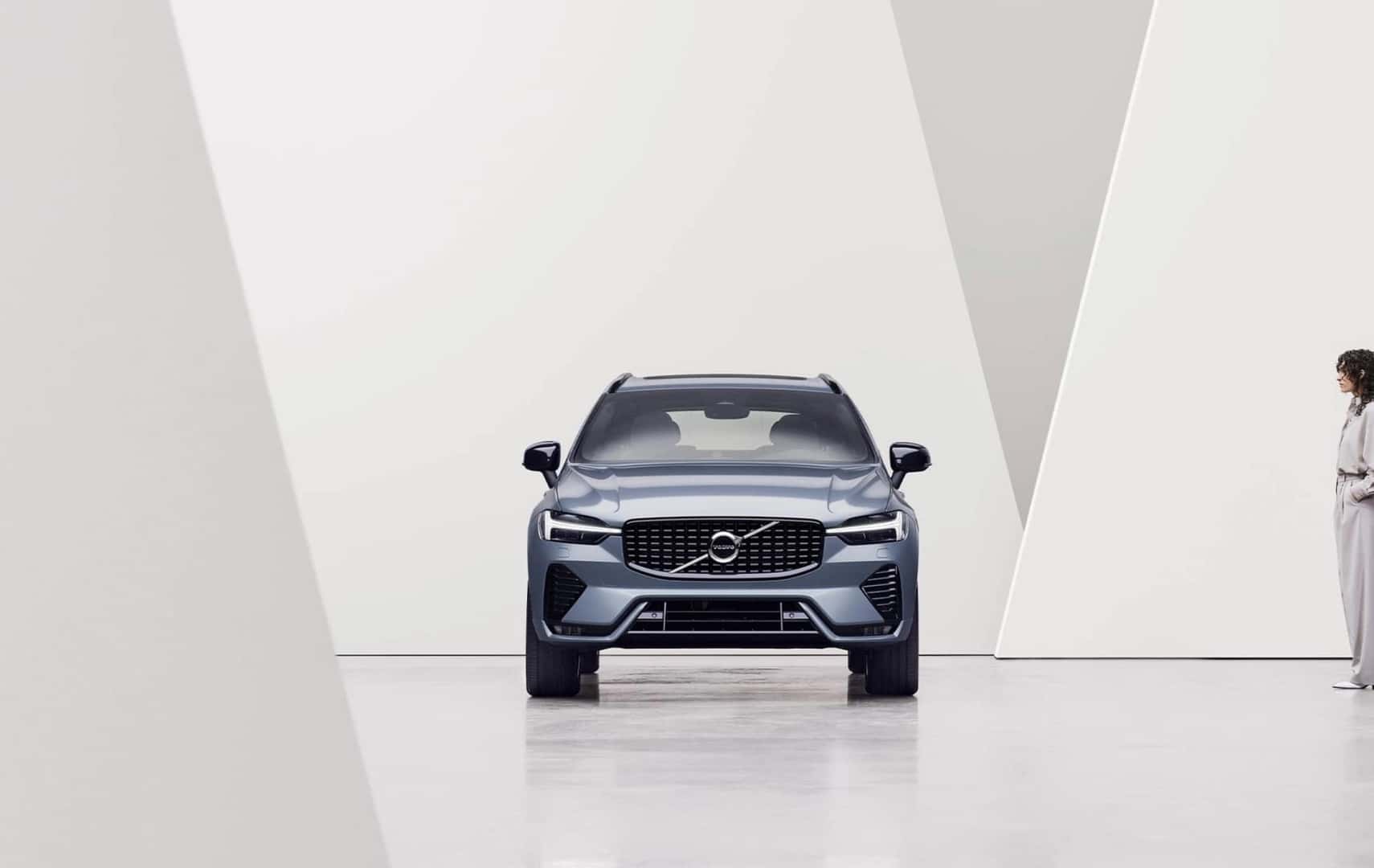 2025 Volvo XC60 Exterior Front