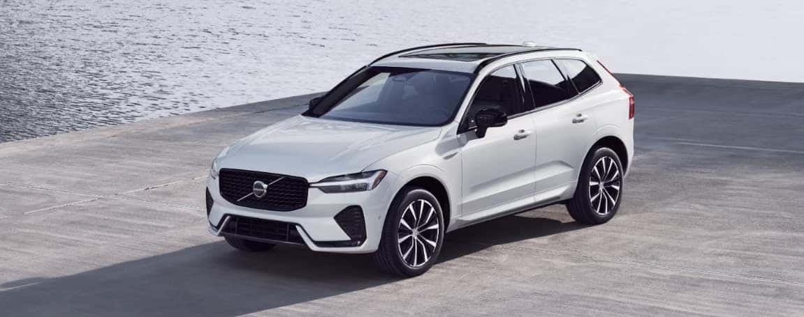 2025 Volvo V60 Cross Country in Waterloo