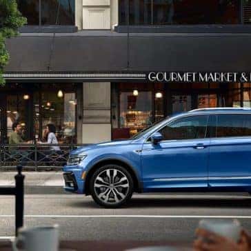 2020 VW Tiguan Side View