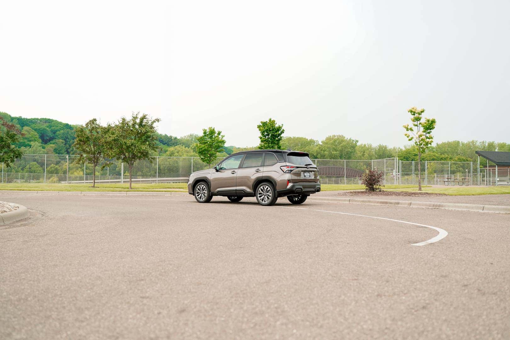 25 Subaru Forester side view