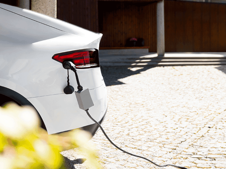 How to Charge an Electric Vehicle: A Complete Guide | Walser Automotive ...