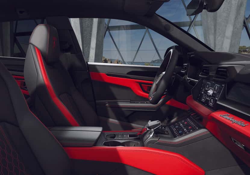 2026 Lamborghini Urus SE Seats