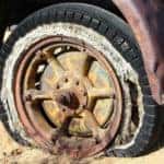 How to easily change a flat tire