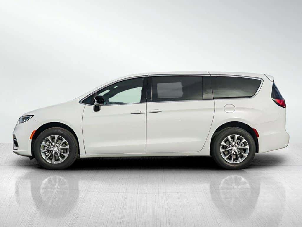 2026 Chrysler Pacifica Exterior