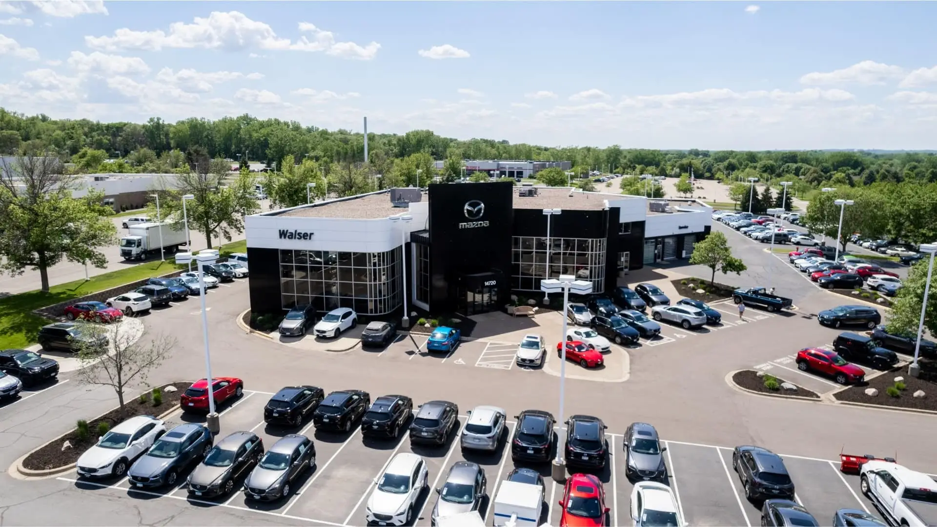 Mazda Dealership in Burnsville, MN