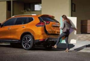 Kick back and let the liftgate do the work Walser Nissan Burnsville