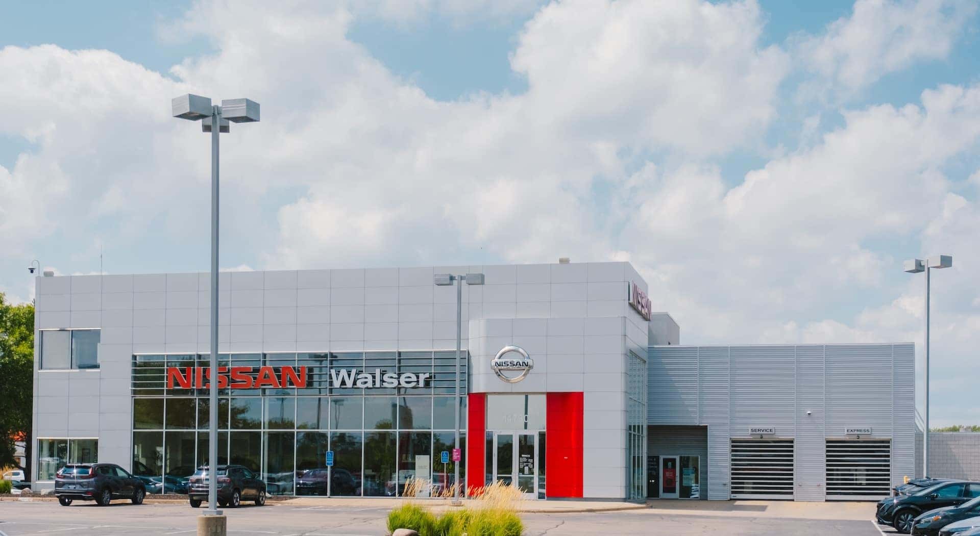 Walser Nissan Burnsville dealership exterior