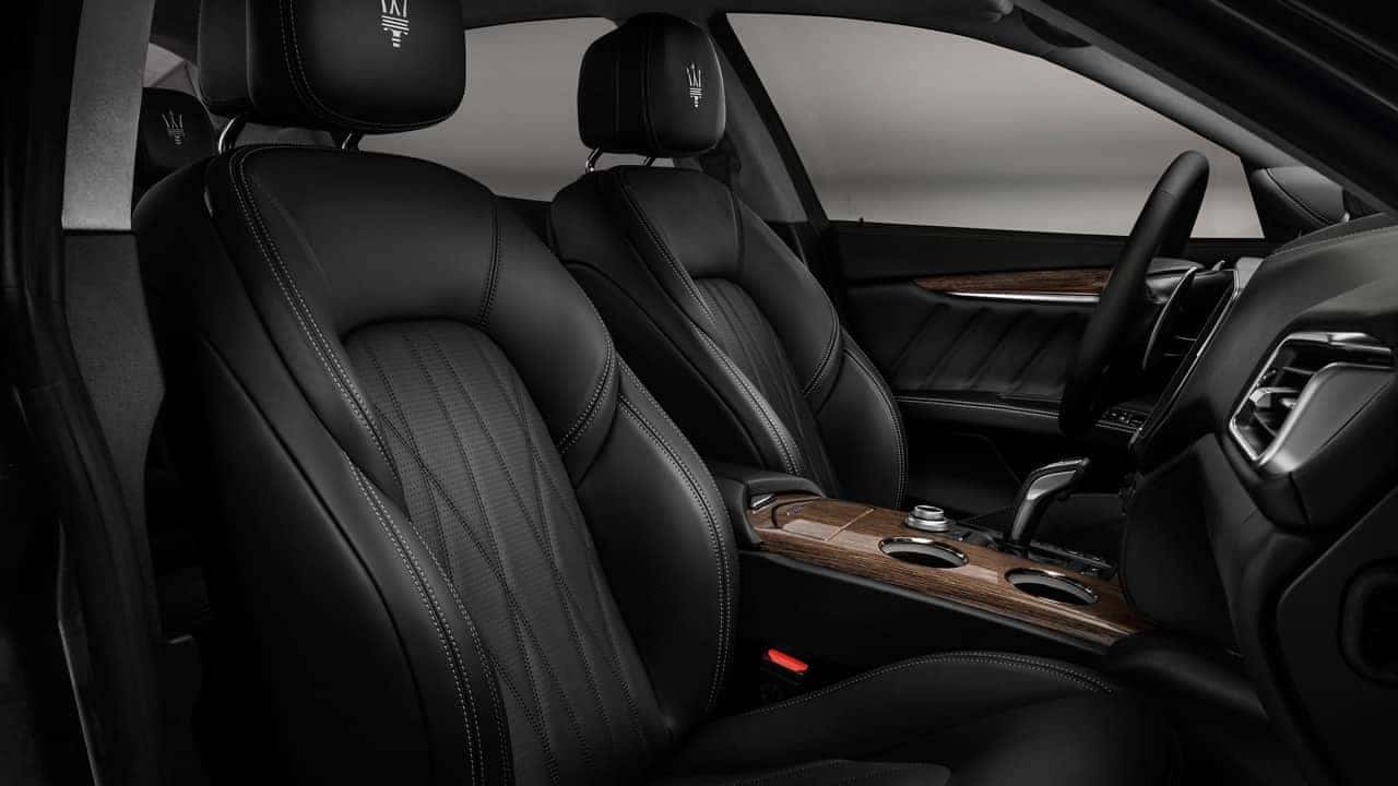 2019 Maserati Ghibli front interior